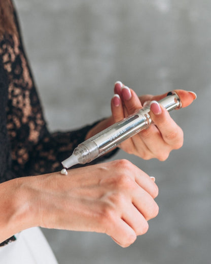 AKIMIRKSNIU RAUKŠLELES UŽPILDANTIS KREMAS || Insta-wrinkle Filler - decaar.lt
